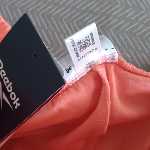 🆕Reebok Women's Training Essentials Workout Knit Poly Shorts,Twisted Coral, NWT - Picture 8 of 8